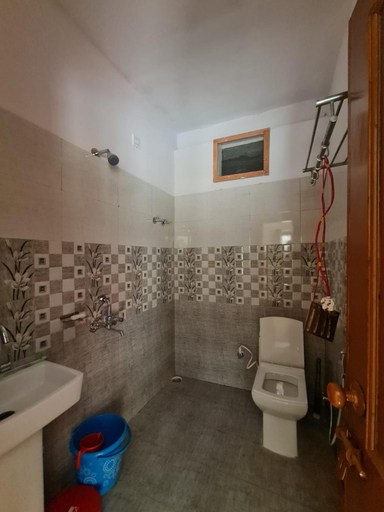 Bathroom 2, Rivulet Resort & Camping, Tehri Garhwal
