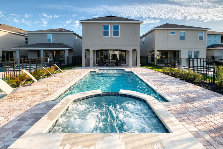 Cozy Home Near Disney by Rentyl with Private Pool, Air Hockey Table & Resort Amenities - 201B, Osceola