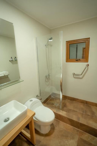 Bathroom 3, Calafate Apart Hotel, Coihaique