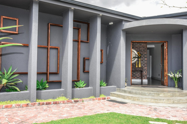 Others 4, OnQ Accommodation, City of Cape Town