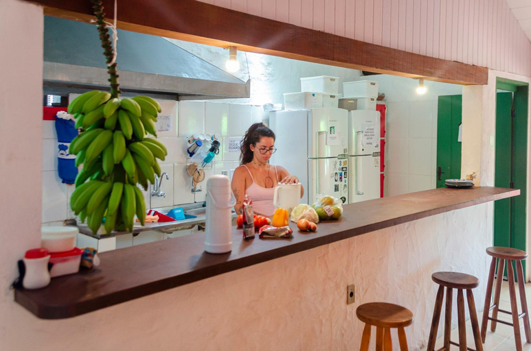Others 3, Clan.Destino Hostel, Ilhabela