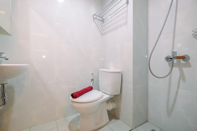 Bedroom 5, Elegant Studio At Evenciio Margonda Apartment, Depok