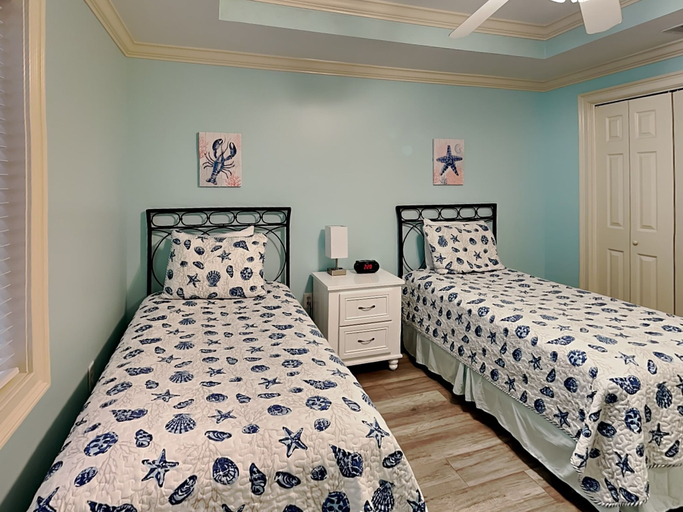 Bedroom 3, Brass Rail Villas by Tybee Vacation Rentals, Chatham