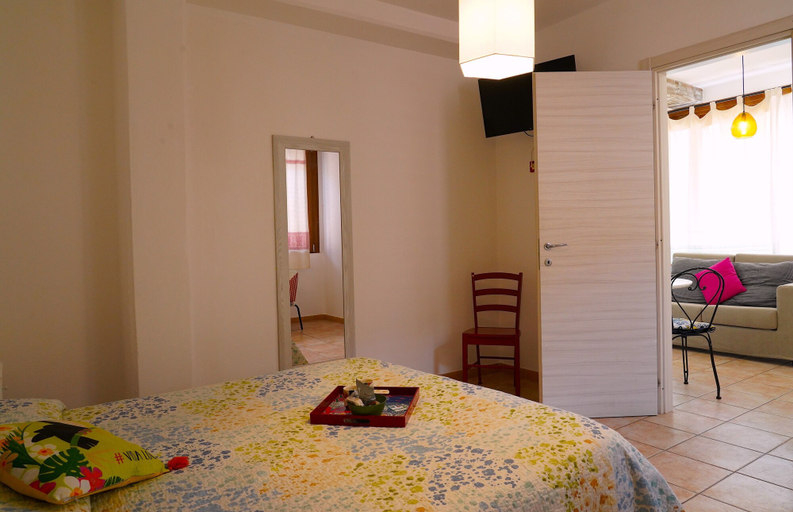 Bedroom 5, Flowery Inn Villa, Sassari