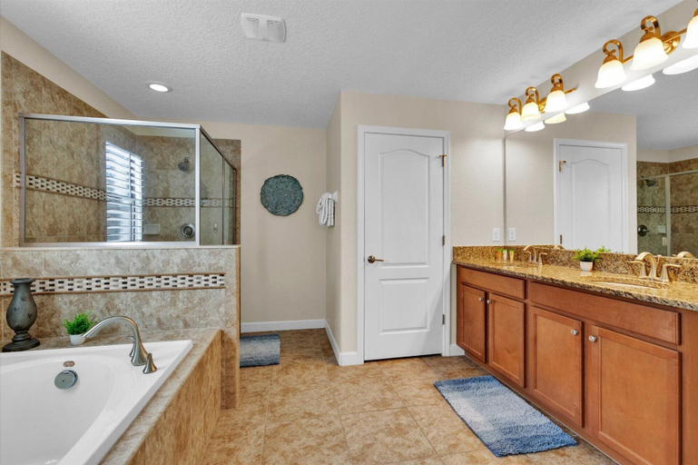 Bathroom 4, 1486 Moon Valley Drive, Osceola