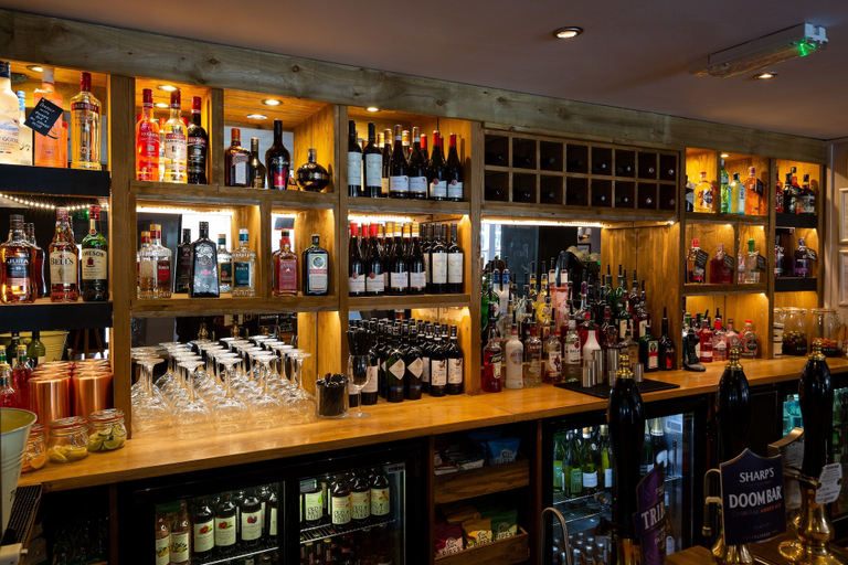 Food & Drinks 5, The Poacher Inn, Hampshire