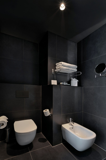 Bathroom 4, Verdi Gzira Promenade