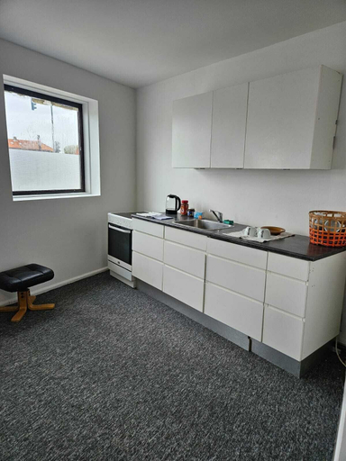 Others 3, Airport Apartment, Tårnby