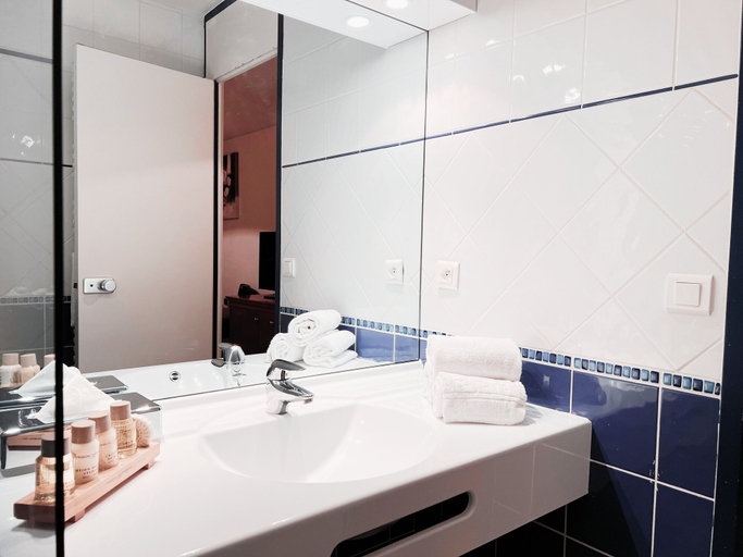 Bathroom 4, Hôtel La Tarentaise, Savoie