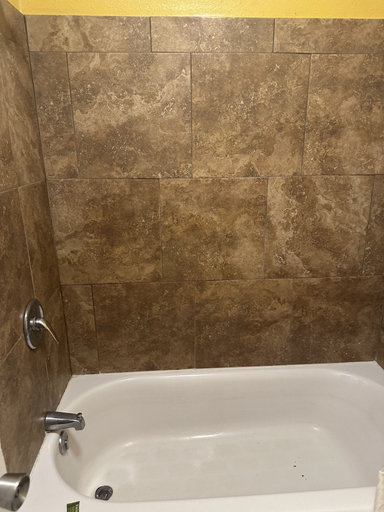 Bathroom 3, American Inn, Sumter