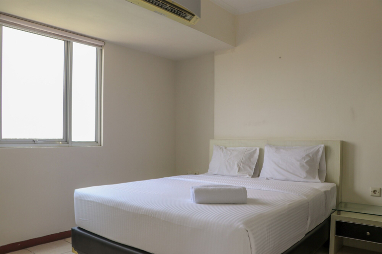 Bedroom 2, Comfort And Minimalist Studio At Maple Park Sunter Apartment, Jakarta Utara