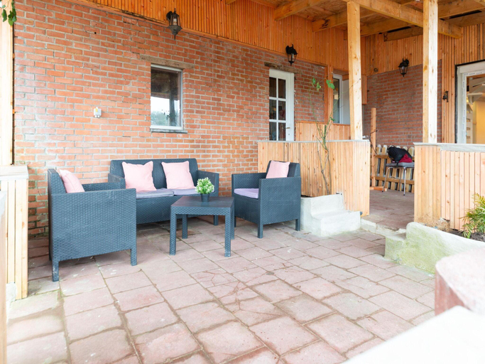 Others 3, Charming Family Home in Esneux, Liège