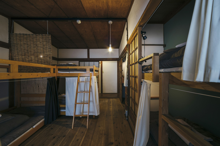 Bedroom 4, Torii-Kuguru Hostel, Okayama