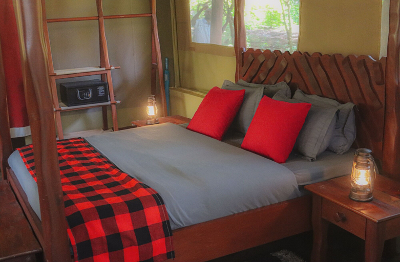 Bedroom 3, Drunken Elephant Mara, Narok West