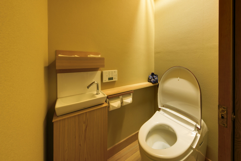 Bathroom 15