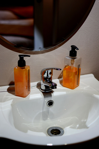 Bathroom 5, Kududu Guest House, Cacadu