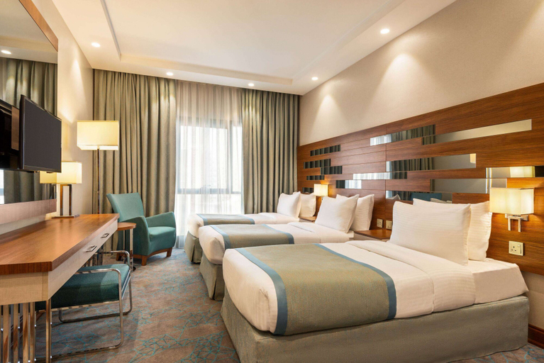 Bedroom 5, Ramada by Wyndham Makkah Zad Al Rawda, Makkah