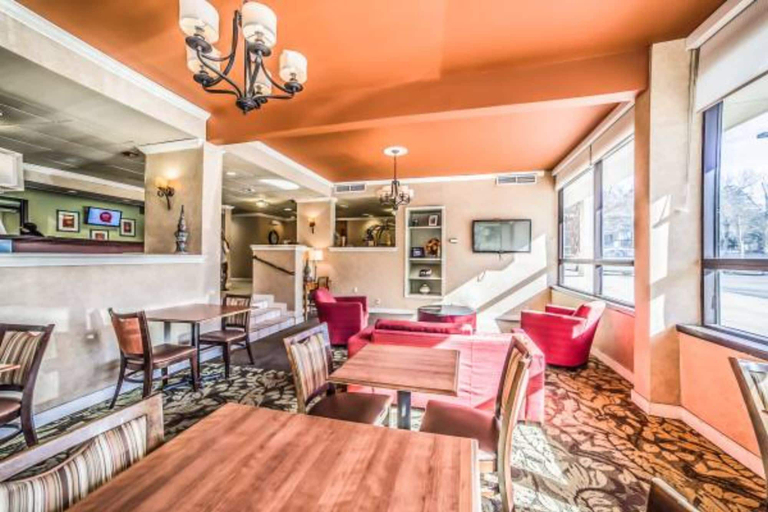 Food & Drinks, Economy Hotel Roswell, Fulton