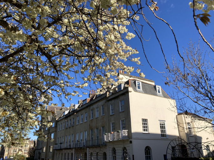 Others 5, Stylish Studio Apartment in Clifton Village, North Somerset