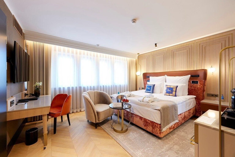 Bedroom 4, Bel Mon Resort - Hotel Lili, Rybnik City