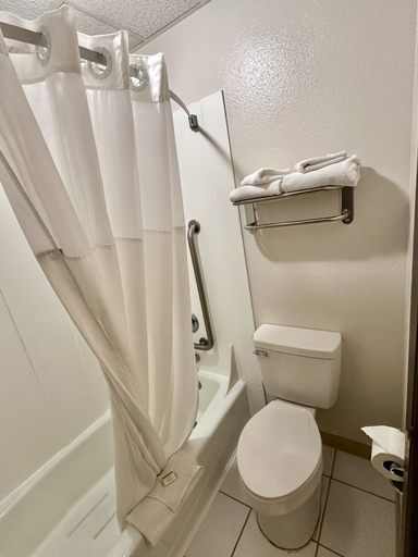 Bathroom 4, Days Inn by Wyndham Denison IA, Crawford