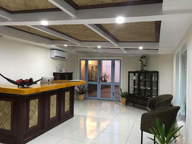 Others 3, The White House Hotel, Vaimauga West