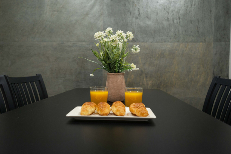 Food & Drinks, Prisma Suites, Salamanca