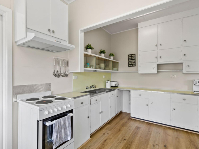 Others 2, Parkside Original 35, Surf Coast - East