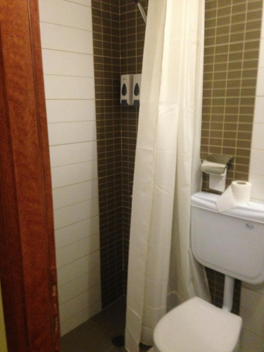 Bathroom 3, Hotel Vila Mano, Korçës