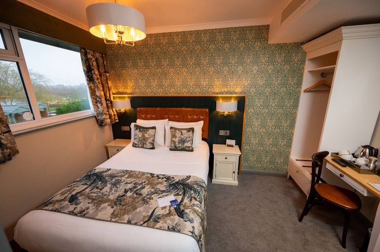 Bedroom 2, Riverside Hotel Branston by Chef and Brewer Collection, Staffordshire