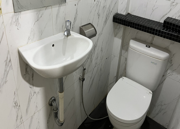 Bathroom 4