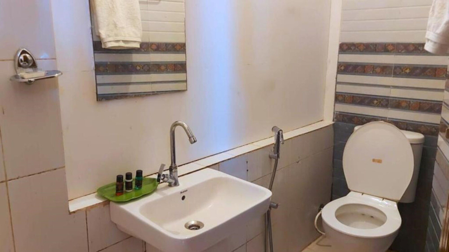 Bathroom, Bekal Home Stay & Resorts Udma, Kasaragod