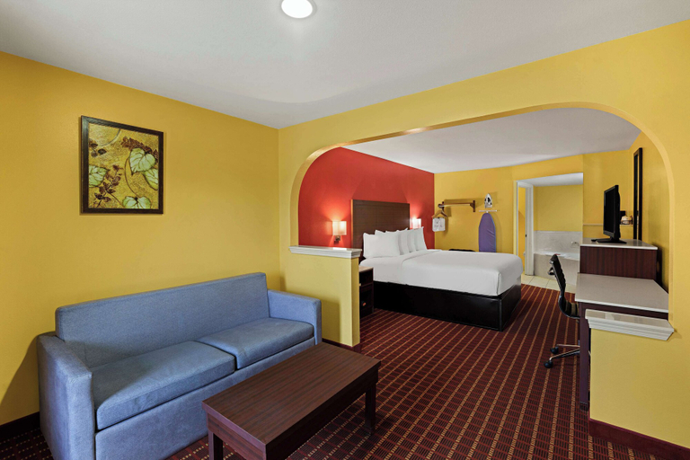 Bedroom 2, SureStay by Best Western Gulfport, Harrison