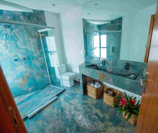 Bathroom 4, Hotel Espadarte, Anchieta