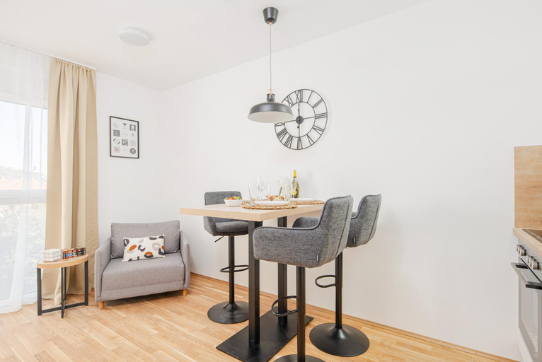 3, Whats-App Self-Check-IN - Apartment am Hauptbahnhof, Graz