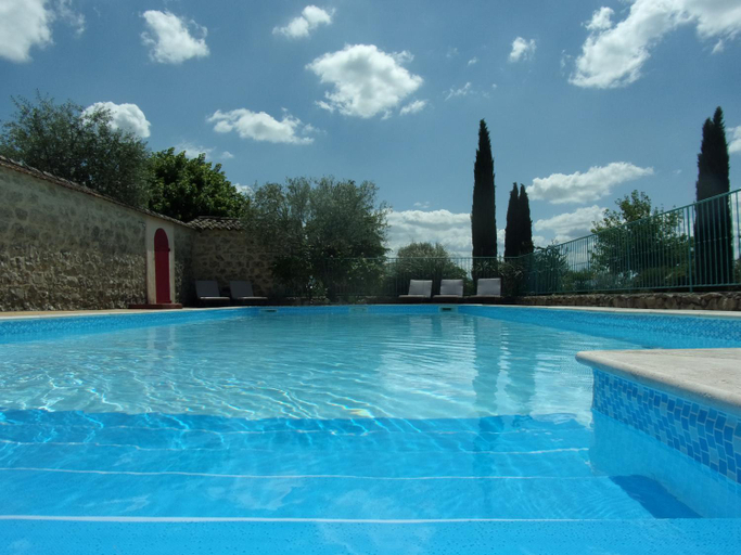 Others 2, Gite l'ESCOUSSOU dans veritable Mas en pierres, 6 pers, 4ch, 120m2, charme, nature, piscine chauffee, Ardèche