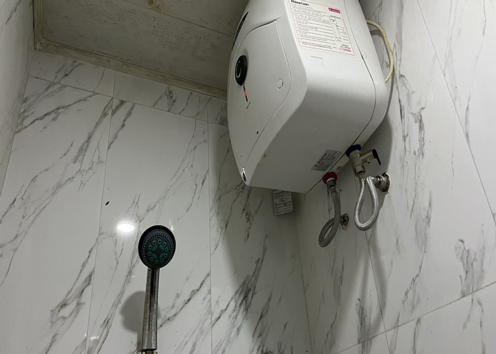 Bathroom 8