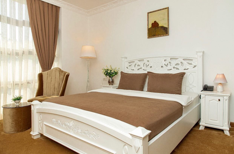 Bedroom 2, Golden Hotel, Priština