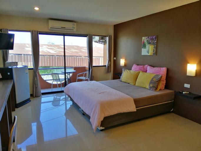 Bedroom 2, Sri Krung Deluxe Hotel, Phra Nakhon Si Ayutthaya