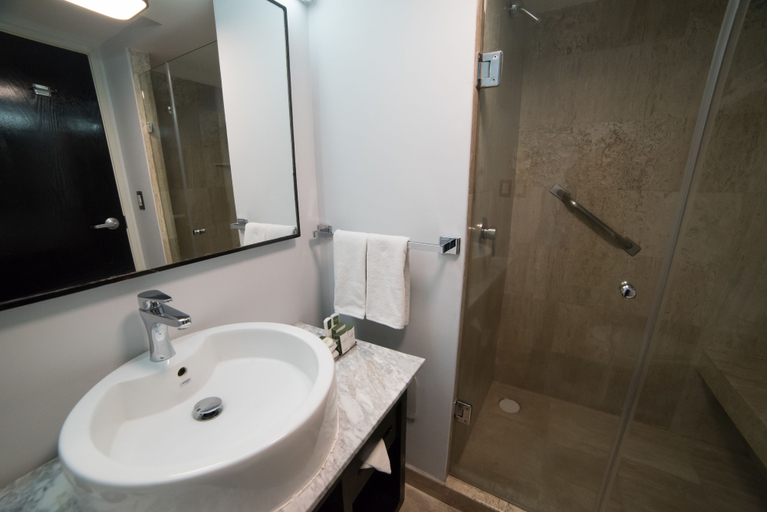 Bathroom 4, LaiLa Hotel CDMX, Mexico City