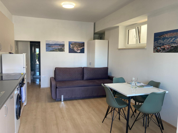 Others 5, Bellevue 1 Apartments, Izola