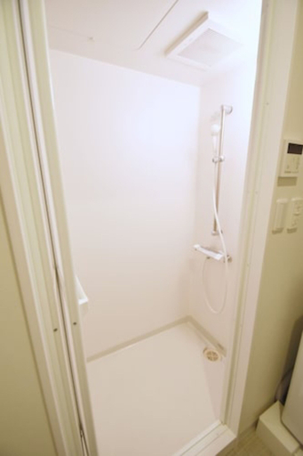 Bathroom 3, REGALO Shibaura 601, Minato