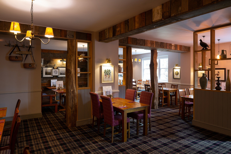 Food & Drinks 4, The Poacher Inn, Hampshire