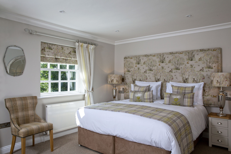 Bedroom 2, Foyles of Glasbury, Powys