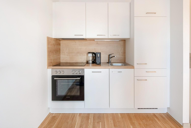 5, Whats-App Self-Check-IN - Apartment am Hauptbahnhof, Graz