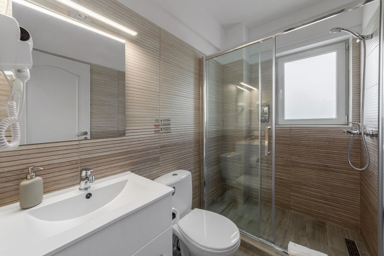 Bathroom 3, Otopeni Suites by CityBookings, Municipiul Bucuresti