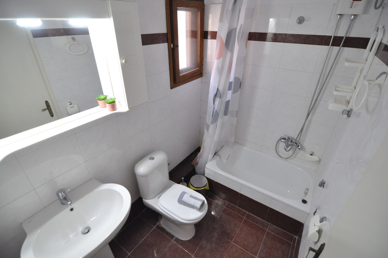 Bathroom, Zennova 42 Pirgadikia Sky & Sea Home, Central Macedonia