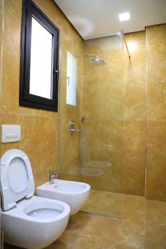 Bathroom 5, A&G Hotel, Vlorës