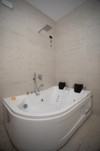 Bathroom 3, OLD HOUSE, Shkodrës