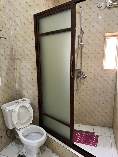 Bathroom, Francinesplace Hotel, Uyo